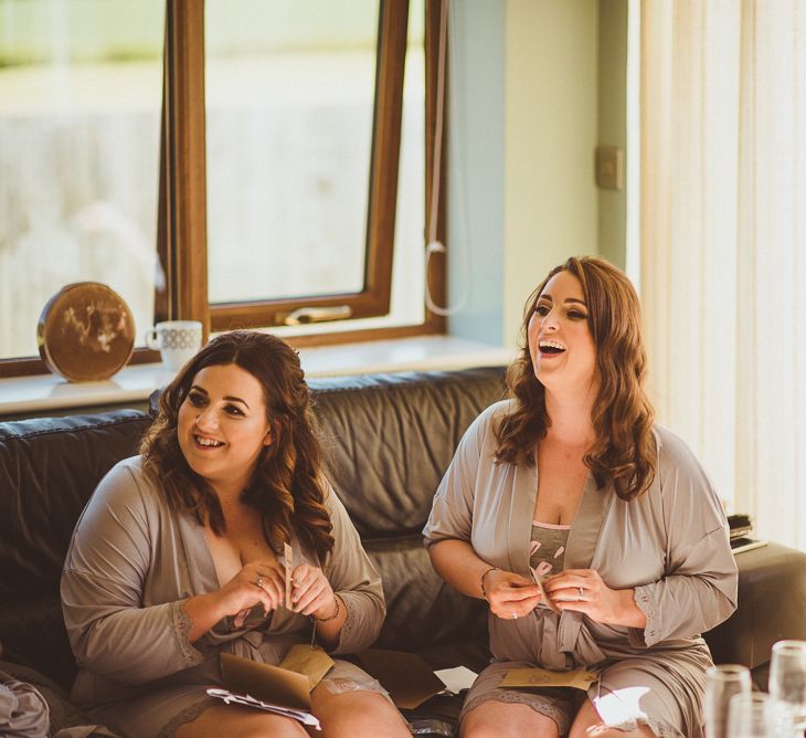 Bridesmaids Getting Ready | PapaKåta Tipi at Angrove Park North Yorkshire | Matt Penberthy Photography