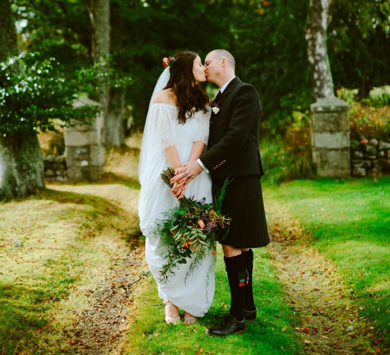 Autumn Wedding At Coos' Cathedral Aboyne Aberdeen With Bride In Bespoke Wedding Dress & Groom In Kilt With Images & Film By Tub Of Jelly