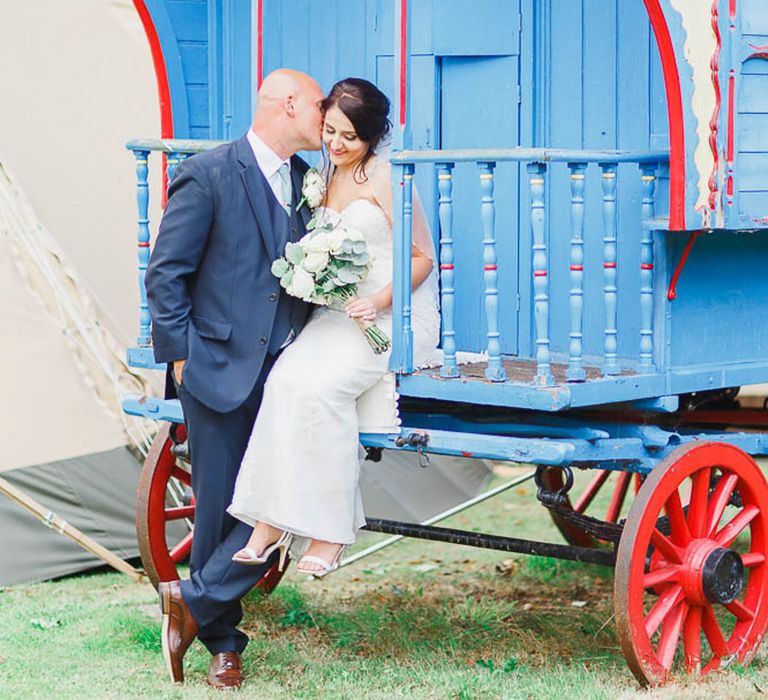 Bride & Groom Shepherds Hut