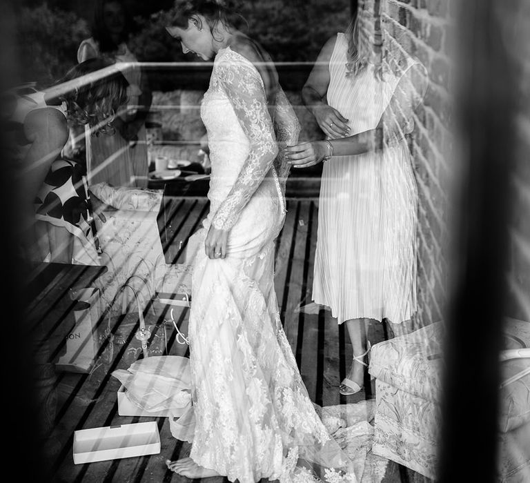 Bridal Preparations | Bride in Lace Sottero & Midgley Gown | Tawny Photo