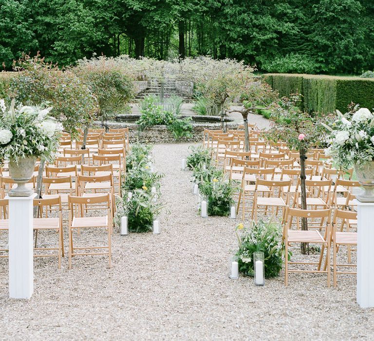 Classic Green & White Outdoor Country Wedding at Voewood in Norfolk, Planned & Styled by Vanilla Rose Weddings & Events | Julie Michaelsen Photography