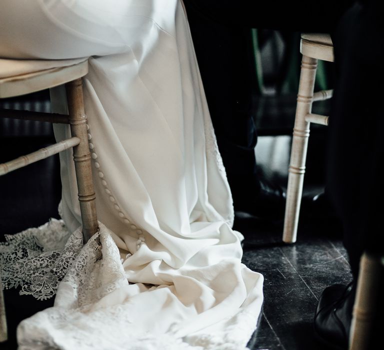 Wedding Ceremony | Bride in Illusion Back Martina Liana Bridal Gown | Groom in Gieves & Hawkes Suit | Modern Hall London | Beatrici Photography