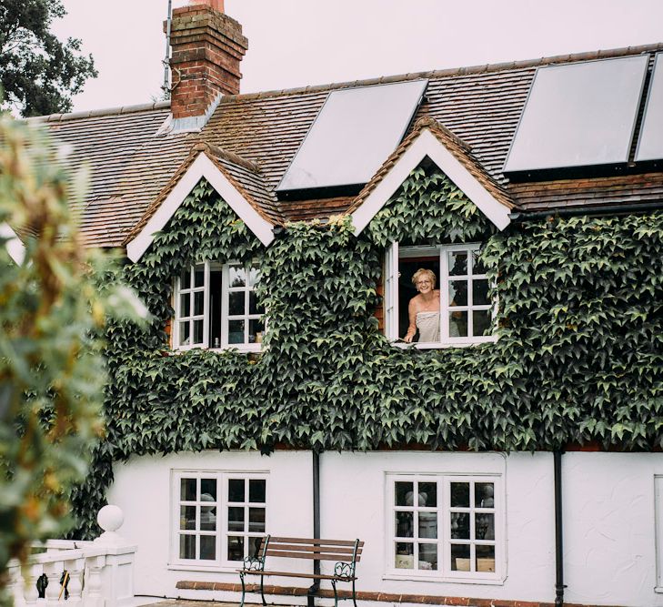 Rustic Wedding at Yoghurt Rooms in Sussex | Louise Griffin Photography