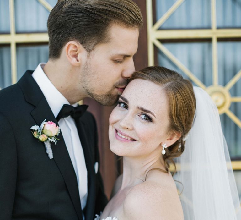 Elegant Bride & Groom