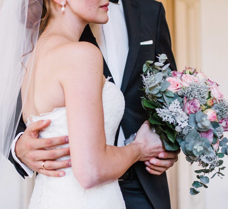 Elegant Bride & Groom