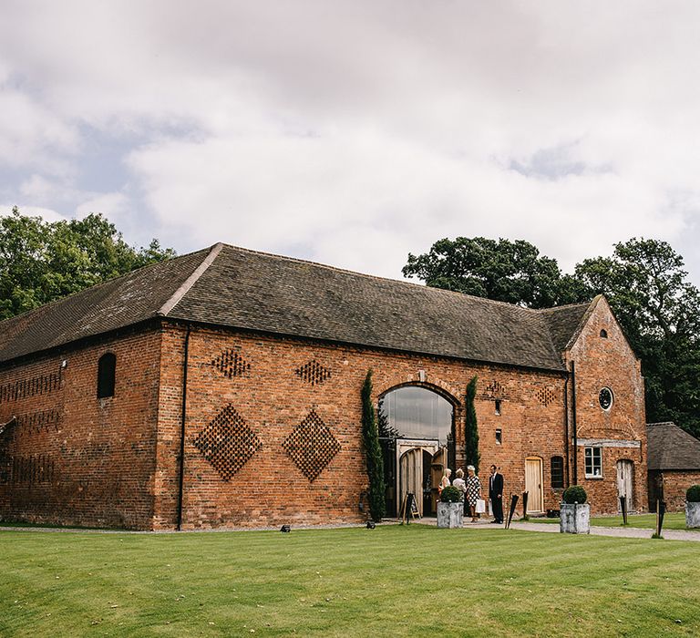 Shustoke Farm Barn Wedding | Alex Tenters Photography