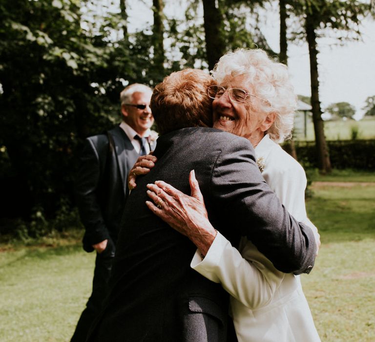 Colourful Outdoor Wedding at Lineham Farm in Leeds | Shutter Go Click Photography