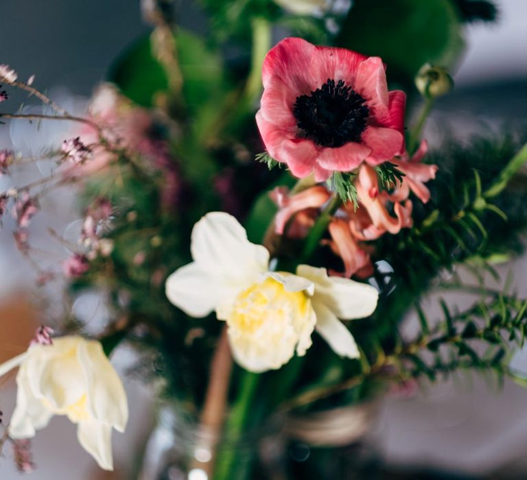 Rustic Tree Slice & Flowers in Jars Centrepiece | Dale Weeks Photography