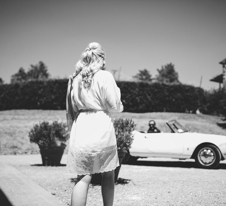 Bride Getting Ready | Outdoor Destination wedding in the Tuscan Hills at Villa Podernovo, near Siena | Lush Imaging | Mrs Mash Up Films