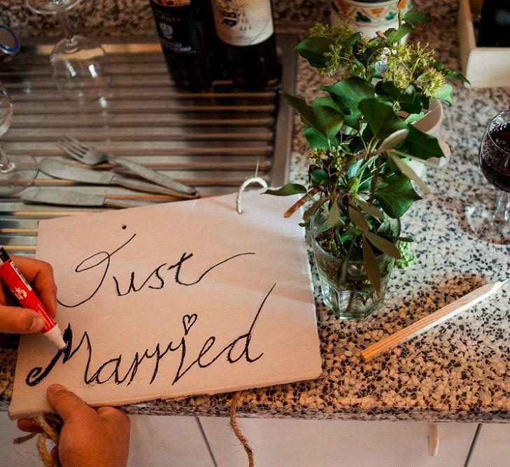 DIY Just Married Sign | Destination Wedding at Pienza, Italy | Nordica Photography