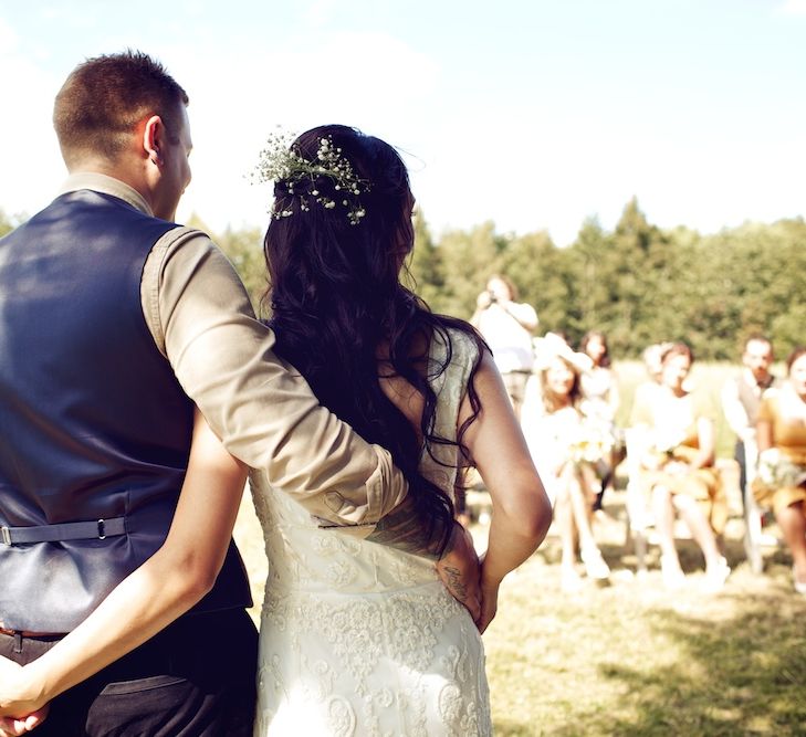 Outdoor Wedding Ceremony at Wood Farm | Vintage Weddings Photography