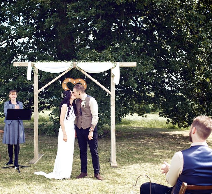 Outdoor Wedding Ceremony | Vintage Weddings Photography