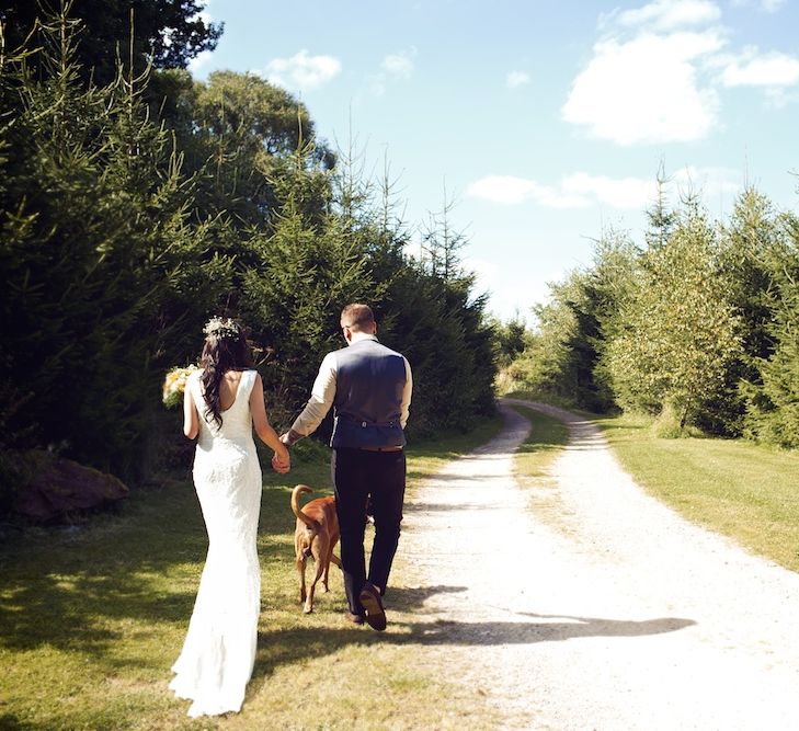 Bride & Groom | Outdoor Wedding Ceremony at Wood Farm | Vintage Weddings Photography