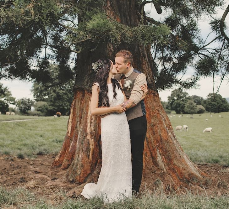 Bride & Groom | Outdoor Wedding Ceremony at Wood Farm | Vintage Weddings Photography