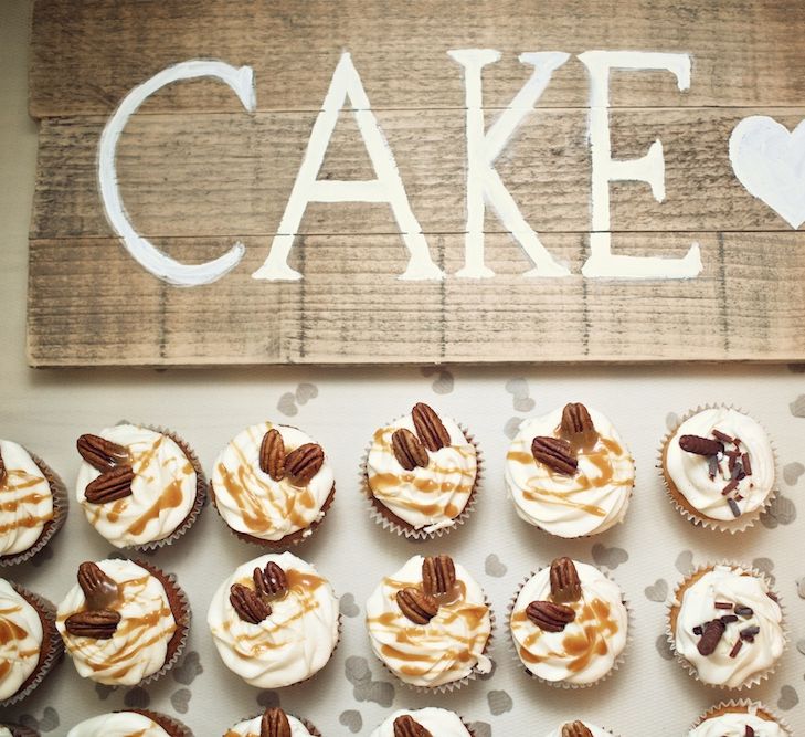 Cup Cakes | Vintage Weddings Photography