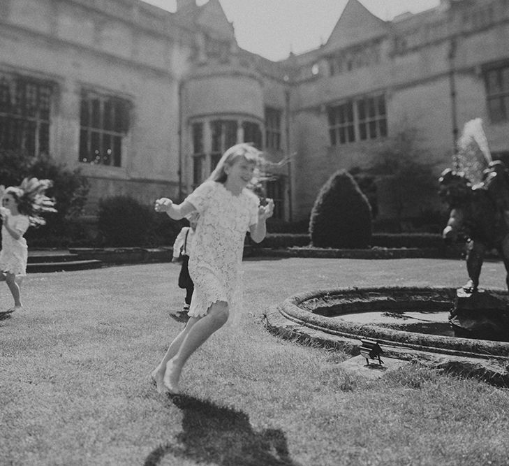 Children Playing at Ruston Hall Wedding Venue | Marshal Gray Photography