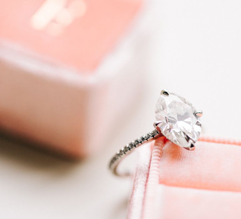 Engagement Ring | Image by <a href="https://www.mandjphotos.com/" target="_blank">M&J Photography</a>