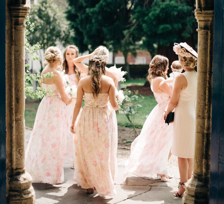 Bridesmaids in Plum Pretty Sugar | Image by <a href="https://www.mandjphotos.com/" target="_blank">M&J Photography</a>