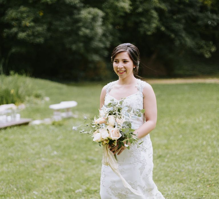 Bride in Brautmode Stern Wedding Dress