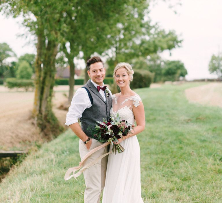 Bride & Groom Country Pub Wedding Images by Hannah Duffy Photography