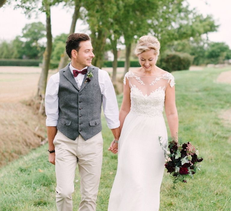 Bride & Groom Country Pub Wedding Images by Hannah Duffy Photography