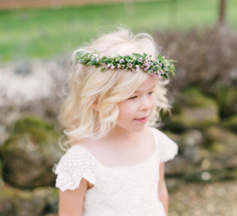 Flower Girl In White Lace Dress Image by Hannah Duffy Photography