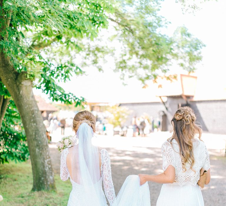 Bride & Bridesmaids