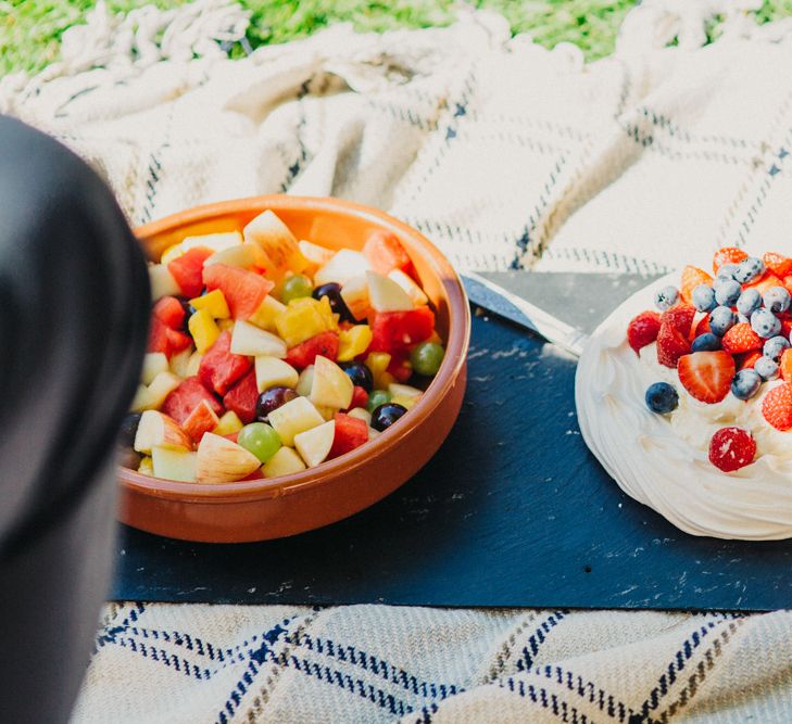 Pavlova & Fruit