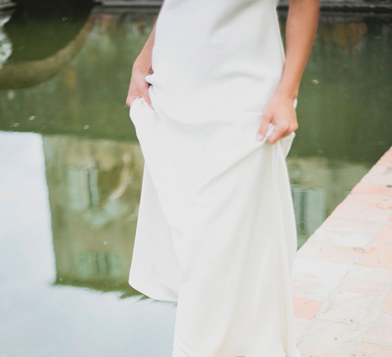 Bride in Charlie Brear Gown | Greenery on the French Riviera | Purewhite Photography | D'amour et de deco Styling