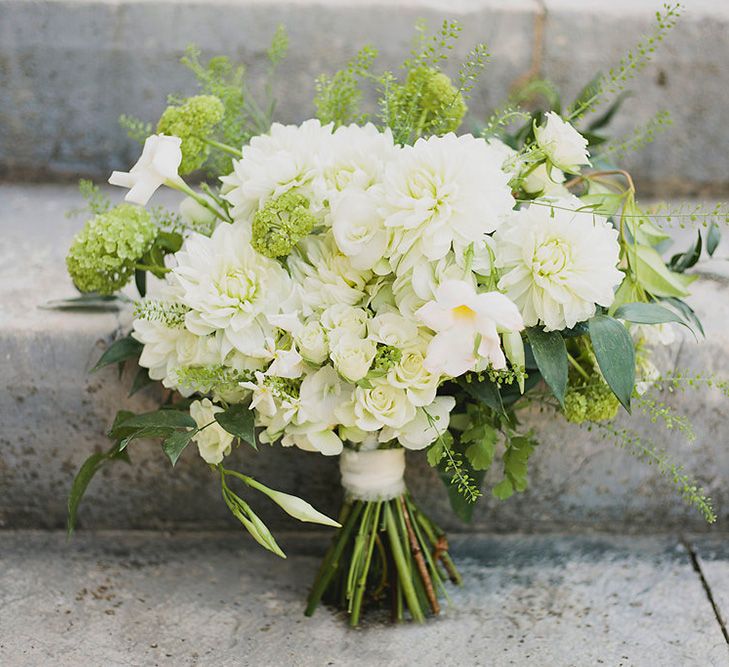 Pure White Bridal Bouquet | Greenery on the French Riviera | Purewhite Photography | D'amour et de deco Styling