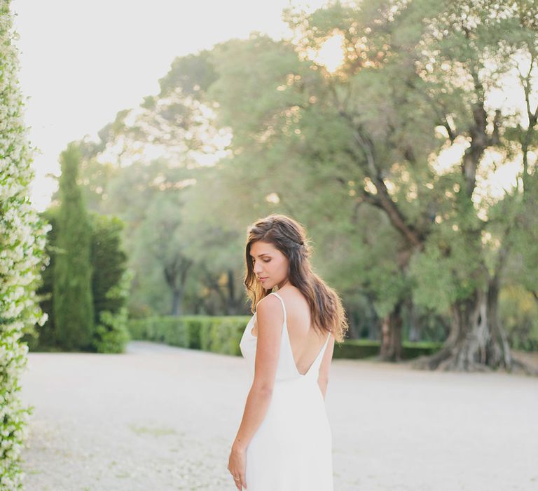 Bride in Charlie Brear | Greenery on the French Riviera | Purewhite Photography | D'amour et de deco Styling