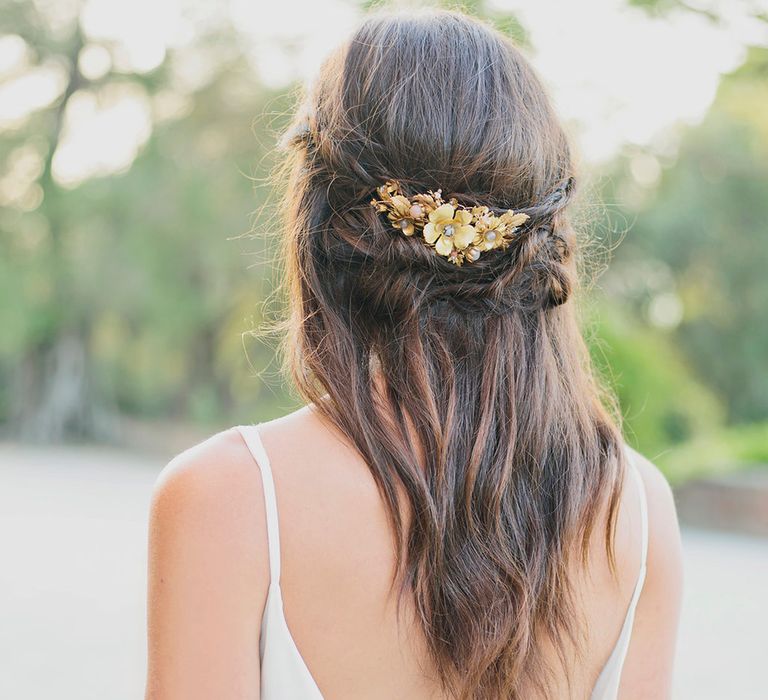 Gold Mignonne Handmade Hairpiece | Greenery on the French Riviera | Purewhite Photography | D'amour et de deco Styling