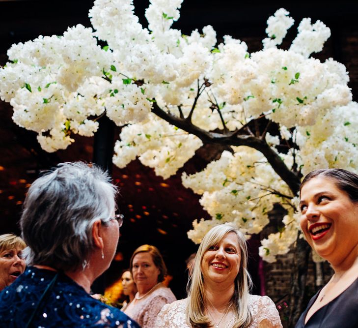 Urban Wedding at Village Underground, London | Marianne Chua Photography