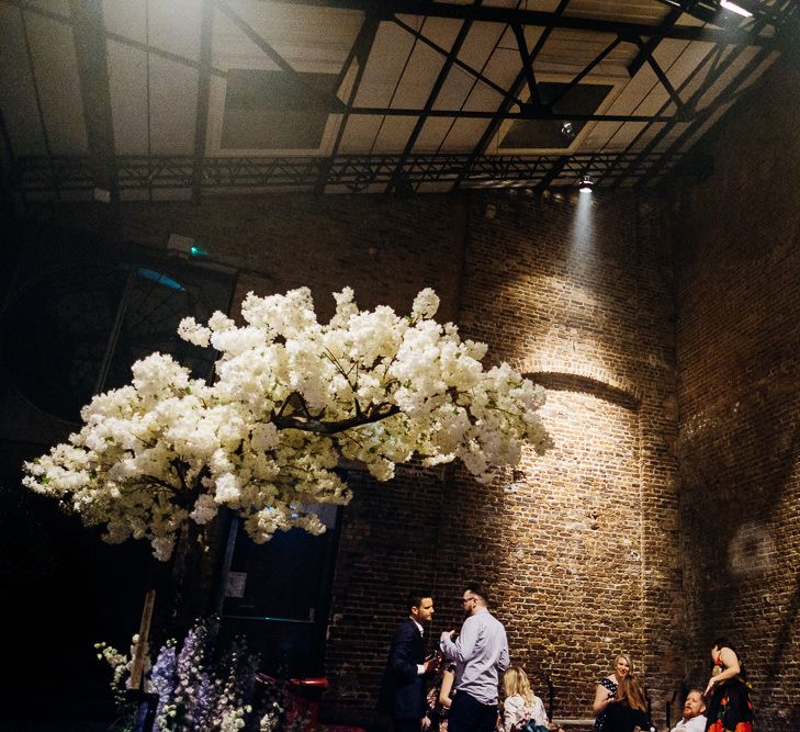 Urban Wedding at Village Underground, London | Marianne Chua Photography