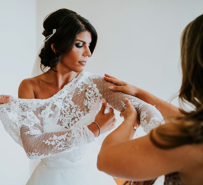 Bridal Preparations | Bride in Romona Keveza Gown | Super Luxe Greek Wedding at The Cipriani in Venice | Bridgwood Wedding Photography