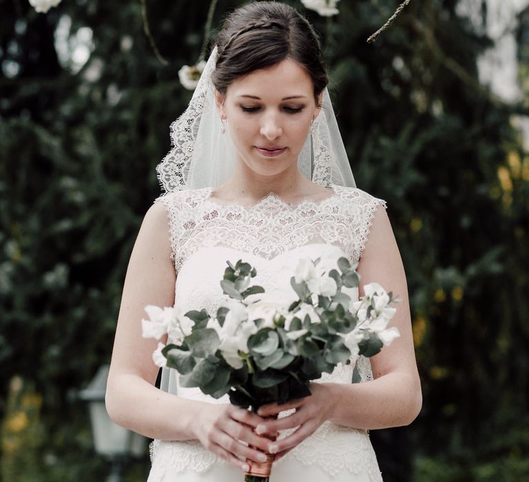 Bride in Lace Wedding Dress | Paul & Nanda Photography