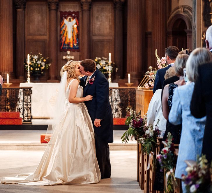 Church Wedding Ceremony | Bride in Sassi Holford Gown | Groom in Neal & Palmer Navy Suit | Classic Wedding at Trafalgar Tavern, Greenwich, London | Ann-Kathrin Koch Photography