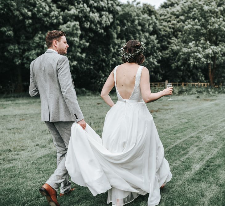 Hazel Gap Barn Wedding Mrs Umbels Flowers High Street Wedding Party Pear & Bear Photography