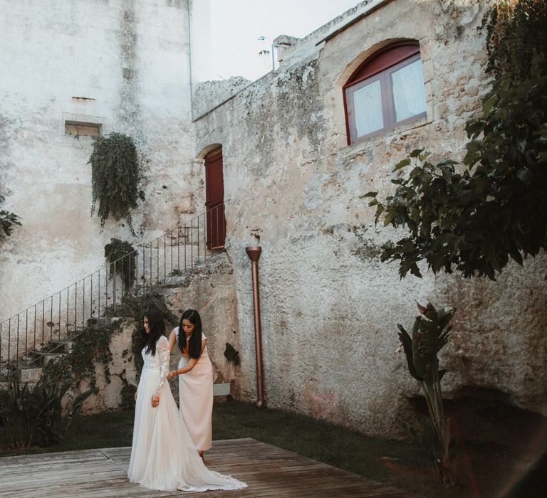 Romantic And Elegant Destination Wedding In Puglia Italy With Outdoor Ceremony And Reception With Bride In Hermione De Paula And Images From James Frost