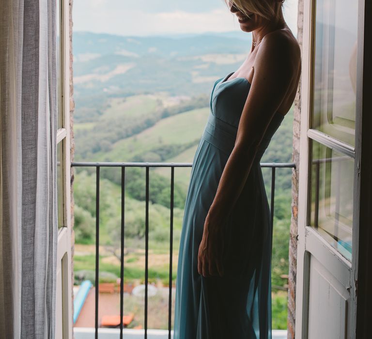 Bridesmaid in Mint Green Dessy Dress