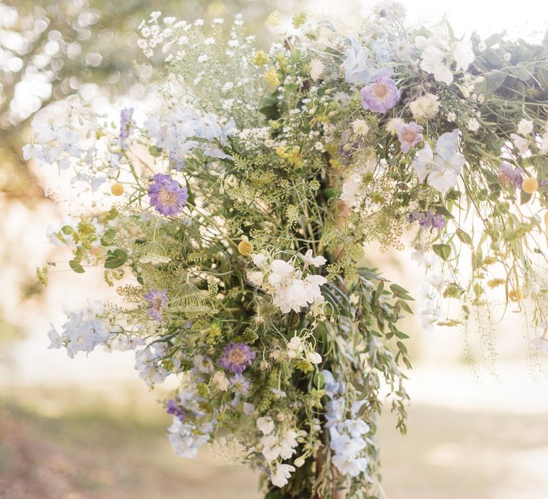 Wild flowers for french wedding. Darek Smietana Photography