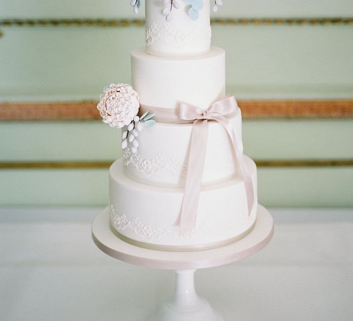 Elegant Royal Iced Wedding Cake | A Romantic Pastel Wedding at Dauntsey Park in the Wiltshire English Countryside | Imogen Xiana Photography