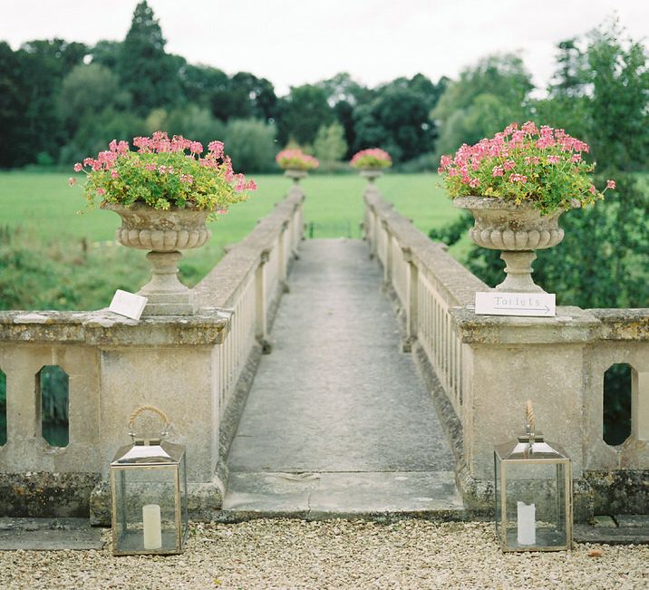 A Romantic Pastel Wedding at Dauntsey Park in the Wiltshire English Countryside | Imogen Xiana Photography