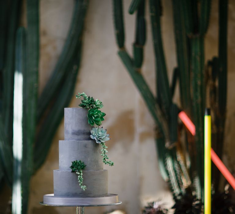 Concrete Wedding Cake | Monochrome Wedding at Syon Park London | Chris Barber Photography | Second Shooter Beatrici Photography