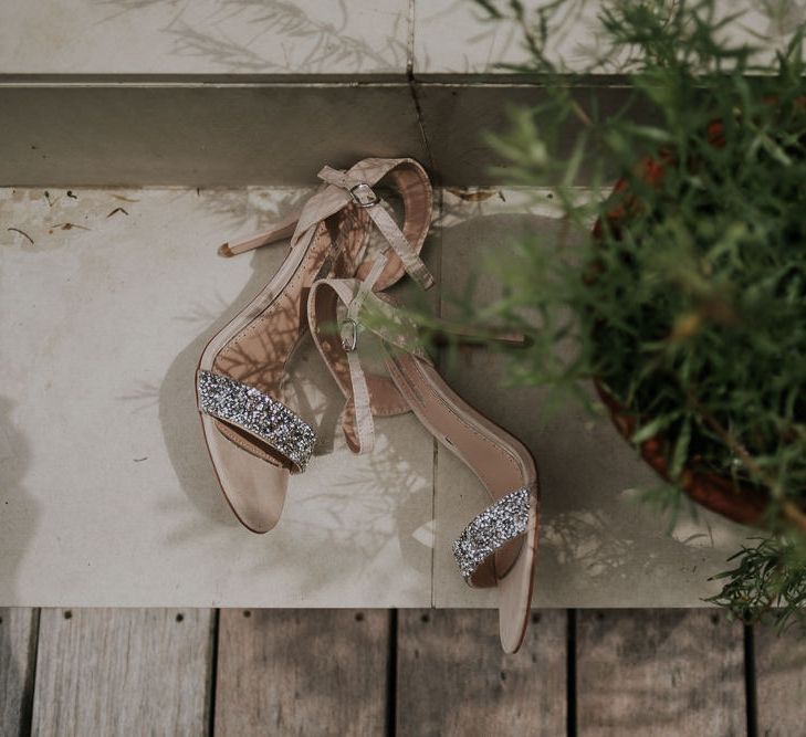 Hampton Court House Wedding With Pastel Flowers & White Hanging Lanterns With Children's Entertainment & Images From Joanna Nicole Photography