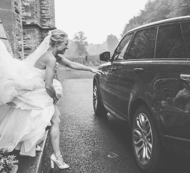 Bride in Bespoke Ian Stuart Gown with Detachable Tulle Skirt