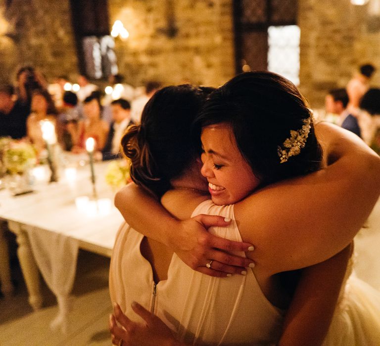 Wedding Guest hugs | Stefano Santucci Studio Photography | Second Shooter Giuseppe Marano | Gattotigre Films