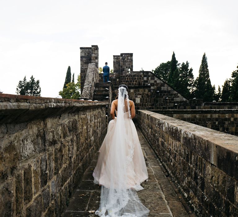 First Look | Modern Trousseau Eveline Wedding Dress | Groom in Suit Supply | Stefano Santucci Studio Photography | Second Shooter Giuseppe Marano | Gattotigre Films