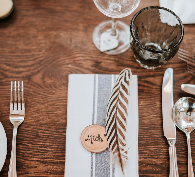 Wedding Table with feathers | Farmhouse at Redcoats | Green Antlers Photography