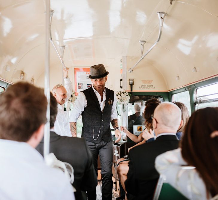 Travelling in style | Wedding bus | Farmhouse at Redcoats | Green Antlers Photography